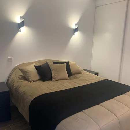 Appartamento Modern Elegance 10 Min Walk From Palace Of Festivals And Congress